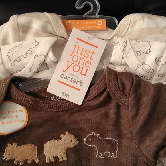 3 long sleeve onesies - Picture 4 of 4